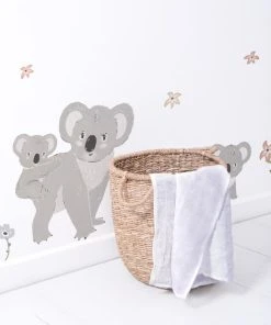 Lilipinso Grand Sticker Famille Koalas En Vinyle Mat Multicolore -Boutique KidKraft grand sticker famille koalas en vinyle mat multicolore 1