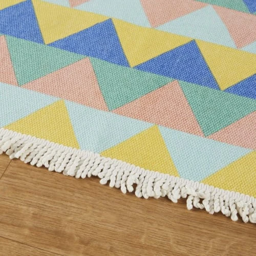Maisons Du Monde Tapis Coloré Imprimé Triangle Bleu, Vert, Jaune à Franges 60x120 4 Maisons Du Monde Tapis Coloré Imprimé Triangle Bleu, Vert, Jaune à Franges 60x120 – Image 2