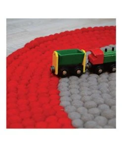 Lilipinso Tapis Design En Laine Feutrée Rouge 10 Lilipinso Tapis Design En Laine Feutrée Rouge -Boutique KidKraft tapis design en laine feutree rouge 2