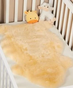 Maison Thuret Tapis En Peau De Mouton Tannage Relugan Jaune 110 X 70 Cm 9 Maison Thuret Tapis En Peau De Mouton Tannage Relugan Jaune 110 X 70 Cm -Boutique KidKraft tapis en peau de mouton tannage relugan jaune 110 x 70 cm 1