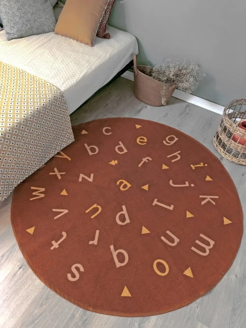 AFK Living Tapis Enfant Rond Alphabet Terracotta 135x135 4 AFK Living Tapis Enfant Rond Alphabet Terracotta 135x135 â Image 2