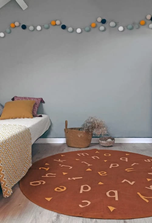 AFK Living Tapis Enfant Rond Alphabet Terracotta 135x135 6 AFK Living Tapis Enfant Rond Alphabet Terracotta 135x135 â Image 4