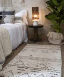 Lorena Canals Tapis Ethnique Berbère En Laine Beige 80x140 -Boutique KidKraft tapis ethnique berbere en laine beige 80x140 2