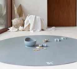 Toddlekind Tapis Multifonction En Vinyle Gris Diamètre 105cm 13 Toddlekind Tapis Multifonction En Vinyle Gris Diamètre 105cm -Boutique KidKraft tapis multifonction en vinyle gris diametre 105cm 5